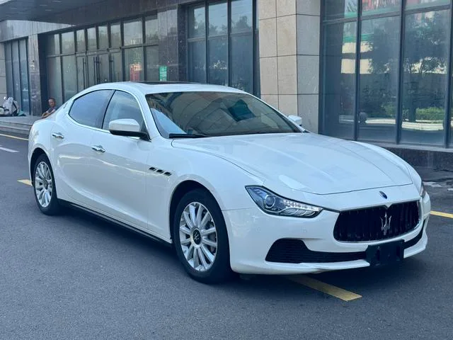 Maserati Ghibli 2017 3.0T Standard Edition exterior photo 3 Maserati Ghibli 2017 3.0T Standard Edition exterior photo 3