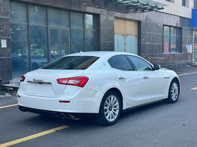 Maserati Ghibli 2017 3.0T Standard Edition exterior photo 4 Maserati Ghibli 2017 3.0T Standard Edition exterior photo 4