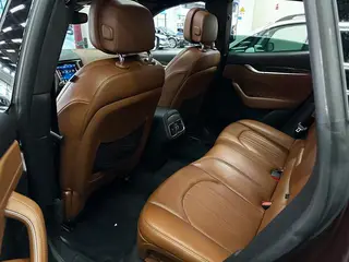 Maserati Levante 2018 3.0T 350Hp Standard Edition interior photo 12 Maserati Levante 2018 3.0T 350Hp Standard Edition interior photo 12