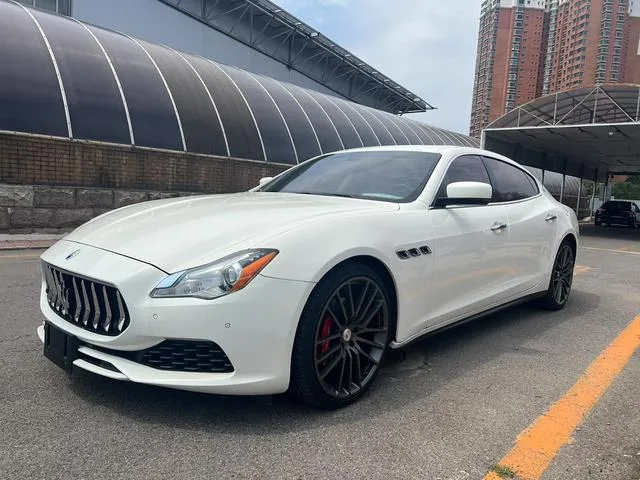 Maserati Quattroporte 2015 3.0T Tipo estándar exterior foto 1 Maserati Quattroporte 2015 3.0T Tipo estándar exterior foto 1