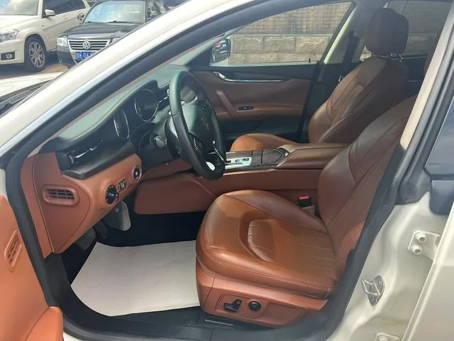 Maserati Quattroporte 2015 3.0T Tipo estándar exterior foto 4 Maserati Quattroporte 2015 3.0T Tipo estándar exterior foto 4