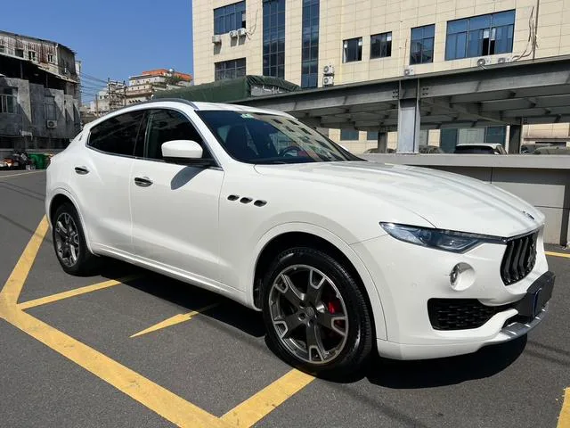 Maserati Levante 2016 3.0T Levante exterior photo 3 Maserati Levante 2016 3.0T Levante exterior photo 3