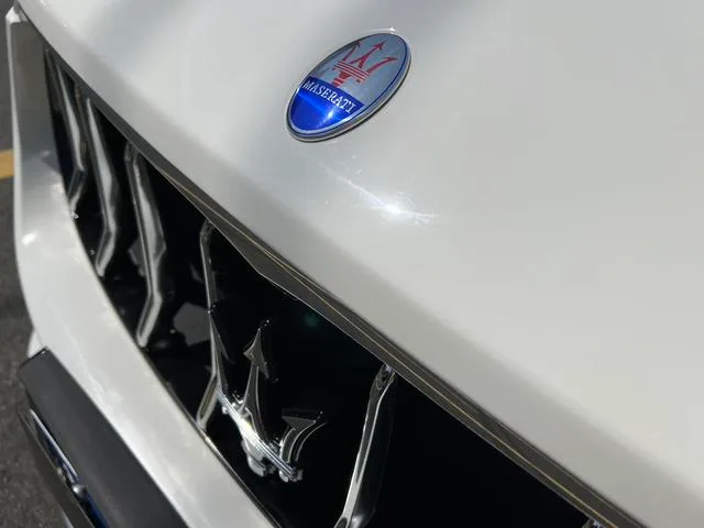 Maserati Levante 2016 3.0T Levante exterior photo 5 Maserati Levante 2016 3.0T Levante exterior photo 5