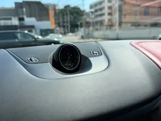 Maserati Levante 2016 3.0T Levante interior photo 10 Maserati Levante 2016 3.0T Levante interior photo 10