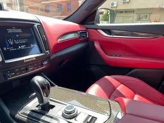 Maserati Levante 2016 3.0T Levante interior photo 12 Maserati Levante 2016 3.0T Levante interior photo 12