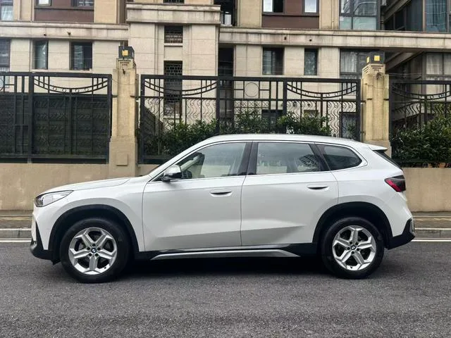 BMW X1 2023 sDrive20Li X Design Suit exterior photo 5 BMW X1 2023 sDrive20Li X Design Suit exterior photo 5