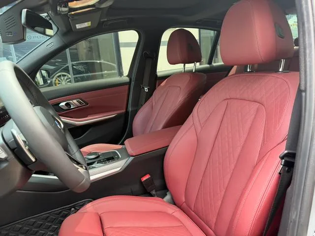BMW 3 Series 2025 330i M Sports Night Suit interior photo 11 BMW 3 Series 2025 330i M Sports Night Suit interior photo 11