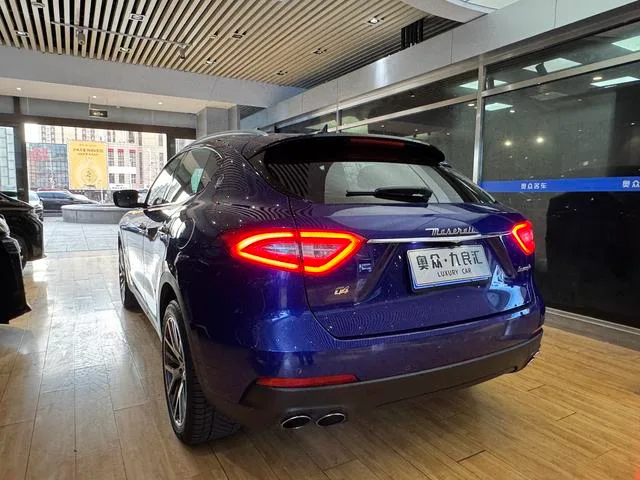 Maserati Levante 2016 3.0T Levante exterior photo 4 Maserati Levante 2016 3.0T Levante exterior photo 4