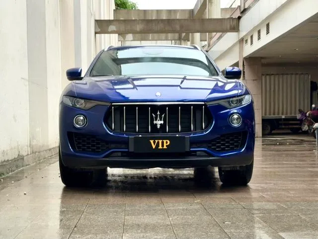 Maserati Levante 2018 3.0T 350Hp Standard Edition exterior photo 2 Maserati Levante 2018 3.0T 350Hp Standard Edition exterior photo 2