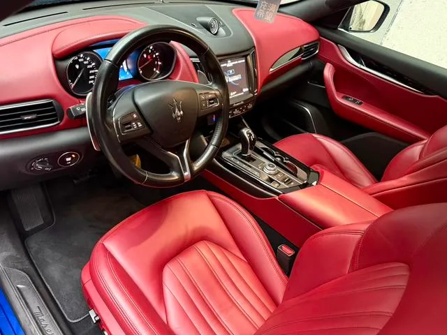 Maserati Levante 2018 3.0T 350Hp Standard Edition exterior photo 5 Maserati Levante 2018 3.0T 350Hp Standard Edition exterior photo 5
