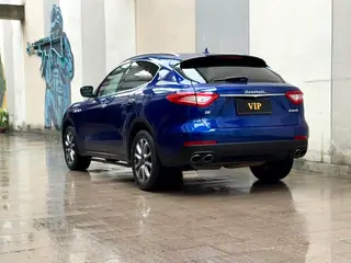 Maserati Levante 2018 3.0T 350Hp Standard Edition interior photo 13 Maserati Levante 2018 3.0T 350Hp Standard Edition interior photo 13