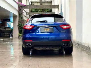 Maserati Levante 2018 3.0T 350Hp Standard Edition interior photo 14 Maserati Levante 2018 3.0T 350Hp Standard Edition interior photo 14