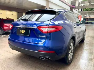 Maserati Levante 2018 3.0T 350Hp Standard Edition interior photo 15 Maserati Levante 2018 3.0T 350Hp Standard Edition interior photo 15