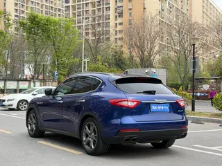 Maserati Levante 2016 3.0T Levante exterior foto 7 Maserati Levante 2016 3.0T Levante exterior foto 7
