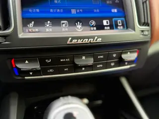 Maserati Levante 2016 3.0T Levante interior foto 14 Maserati Levante 2016 3.0T Levante interior foto 14