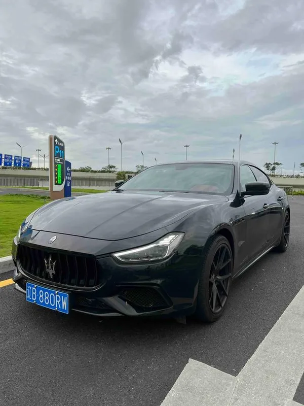 Maserati Ghibli 2017 3.0T Standard Edition exterior photo 1 Maserati Ghibli 2017 3.0T Standard Edition exterior photo 1