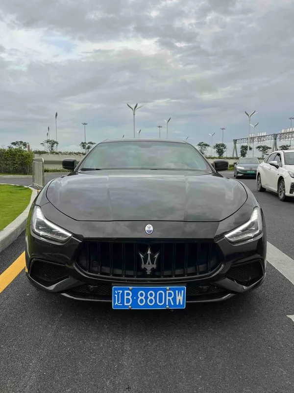 Maserati Ghibli 2017 3.0T Standard Edition exterior photo 2 Maserati Ghibli 2017 3.0T Standard Edition exterior photo 2