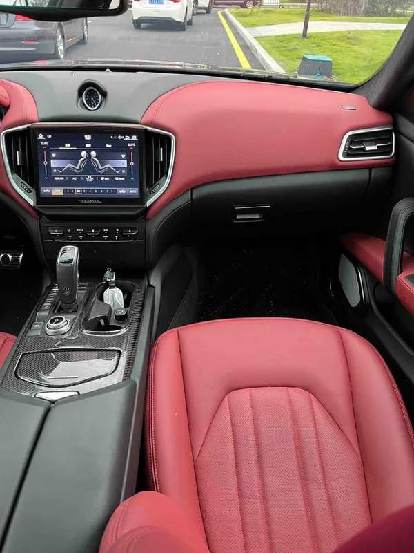 Maserati Ghibli 2017 3.0T Standard Edition interior photo 11 Maserati Ghibli 2017 3.0T Standard Edition interior photo 11