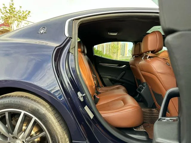 Maserati Ghibli 2014 3.0T Standard Edition interior photo 10 Maserati Ghibli 2014 3.0T Standard Edition interior photo 10