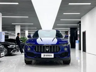 Maserati Levante 2021 3.0T Standard Edition exterior photo 2 Maserati Levante 2021 3.0T Standard Edition exterior photo 2