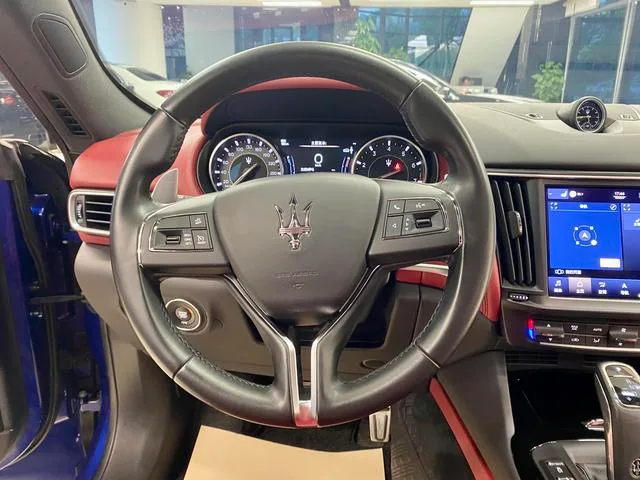 Maserati Levante 2021 3.0T Standard Edition interior photo 14 Maserati Levante 2021 3.0T Standard Edition interior photo 14