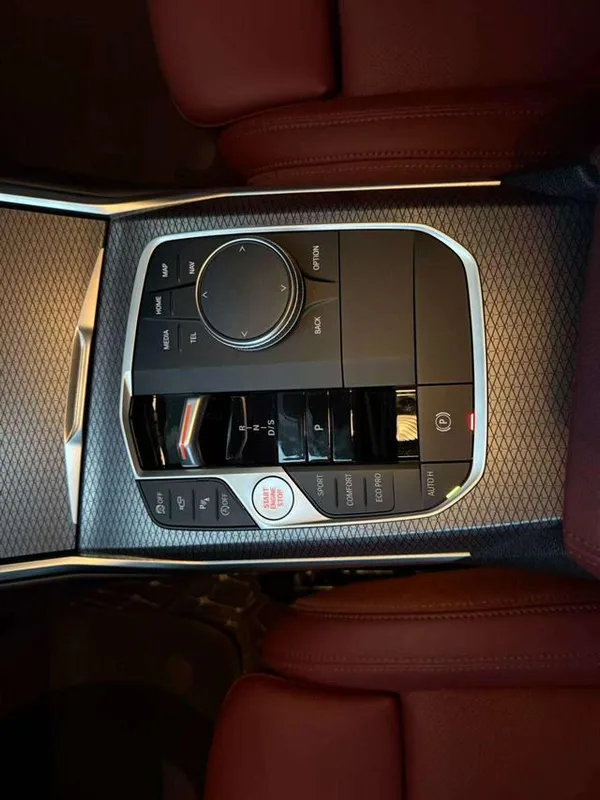 BMW 3 Series 2023 325i M Sports Night Suit interior photo 8 BMW 3 Series 2023 325i M Sports Night Suit interior photo 8
