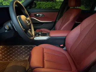 BMW 3 Series 2023 325i M Sports Night Suit interior photo 9 BMW 3 Series 2023 325i M Sports Night Suit interior photo 9