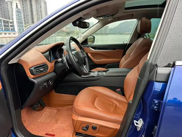 Maserati Levante 2018 3.0T Classic Edition exterior photo 5 Maserati Levante 2018 3.0T Classic Edition exterior photo 5