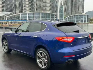 Maserati Levante 2018 3.0T Classic Edition interior photo 9 Maserati Levante 2018 3.0T Classic Edition interior photo 9