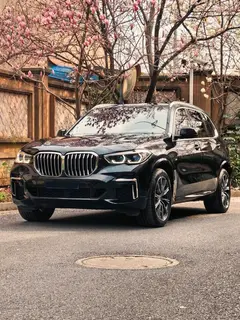 BMW X5 2022 xDrive 30Li M Sports suit exterior photo 1 BMW X5 2022 xDrive 30Li M Sports suit exterior photo 1
