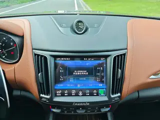 Maserati Levante 2016 3.0T Levante interior photo 13 Maserati Levante 2016 3.0T Levante interior photo 13