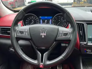 Maserati Levante 2016 3.0T Levante interior photo 14 Maserati Levante 2016 3.0T Levante interior photo 14