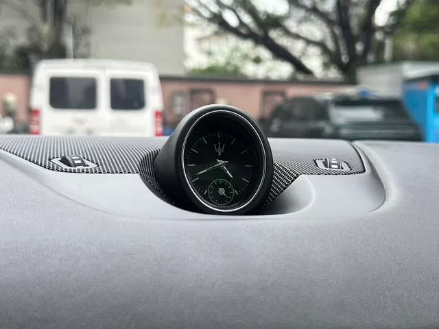 Maserati Levante 2016 3.0T Levante interior photo 16 Maserati Levante 2016 3.0T Levante interior photo 16