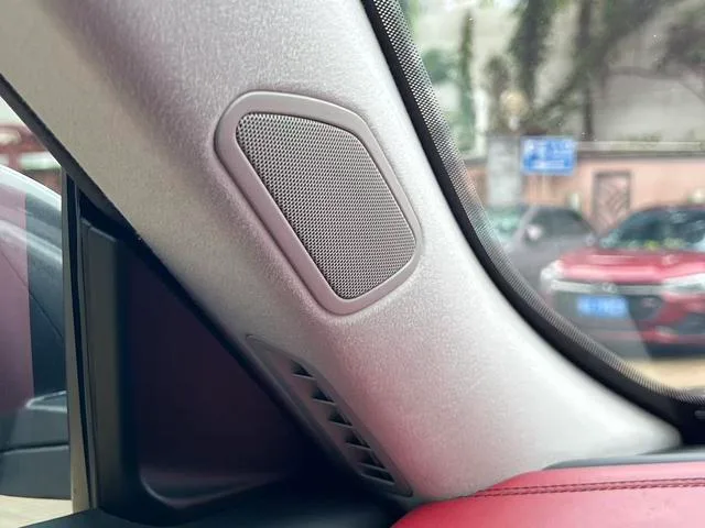 Maserati Levante 2016 3.0T Levante interior photo 17 Maserati Levante 2016 3.0T Levante interior photo 17