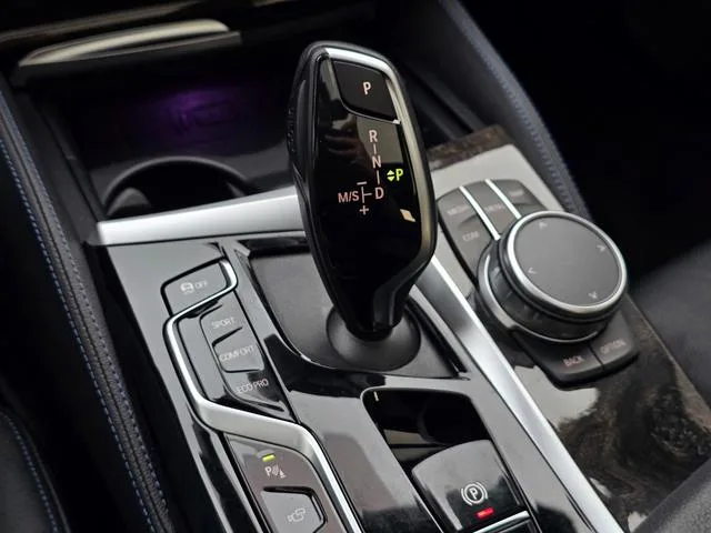 BMW 6 Series GT 2021 Restyling 630i M Sports suit interior photo 14 BMW 6 Series GT 2021 Restyling 630i M Sports suit interior photo 14