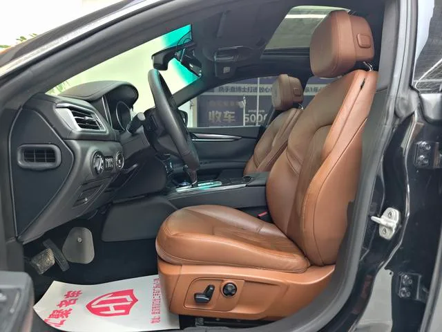Maserati Ghibli 2014 3.0T Standard Edition interior photo 14 Maserati Ghibli 2014 3.0T Standard Edition interior photo 14