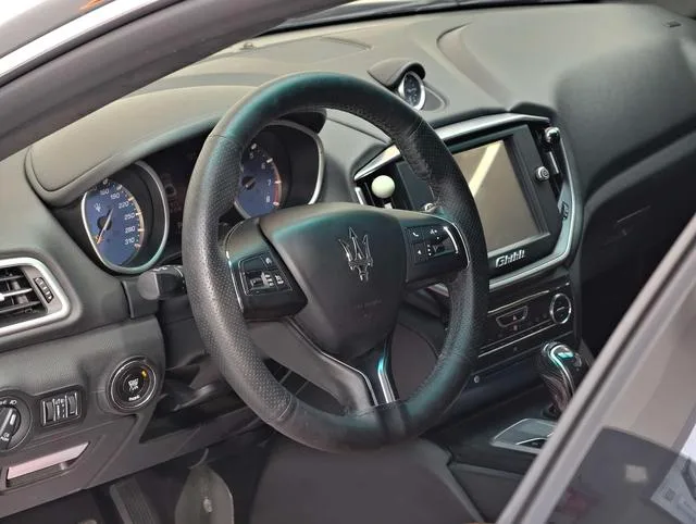 Maserati Ghibli 2014 3.0T Standard Edition interior photo 15 Maserati Ghibli 2014 3.0T Standard Edition interior photo 15