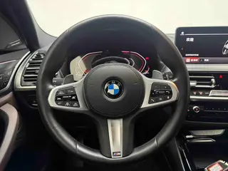 BMW X3 2022 xDrive30i Premium Class M Obsidian Night Suit interior photo 10 BMW X3 2022 xDrive30i Premium Class M Obsidian Night Suit interior photo 10