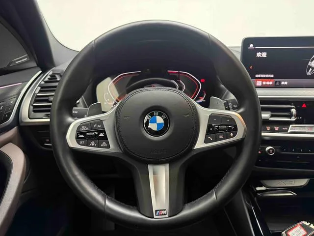 BMW X3 2022 xDrive30i Premium Class M Obsidian Night Suit interior photo 10 BMW X3 2022 xDrive30i Premium Class M Obsidian Night Suit interior photo 10