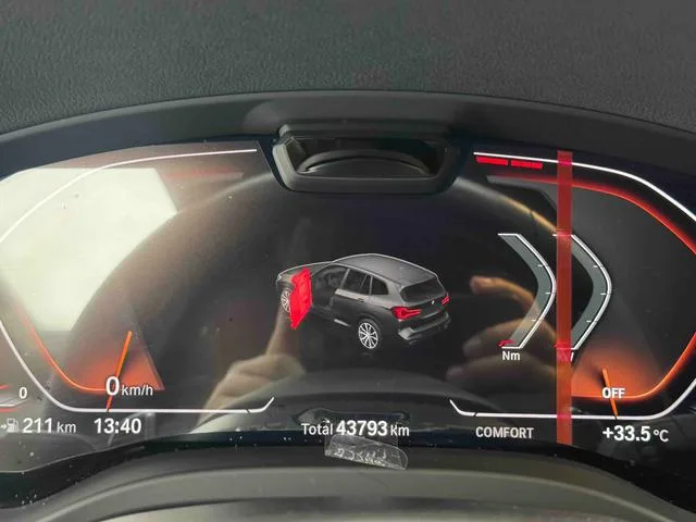 BMW X3 2022 xDrive30i Premium Class M Obsidian Night Suit interior photo 11 BMW X3 2022 xDrive30i Premium Class M Obsidian Night Suit interior photo 11