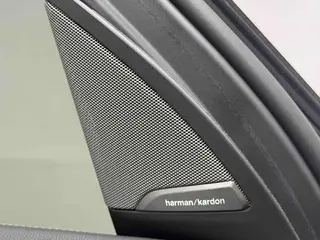 BMW X3 2022 xDrive30i Premium Class M Obsidian Night Suit interior photo 13 BMW X3 2022 xDrive30i Premium Class M Obsidian Night Suit interior photo 13