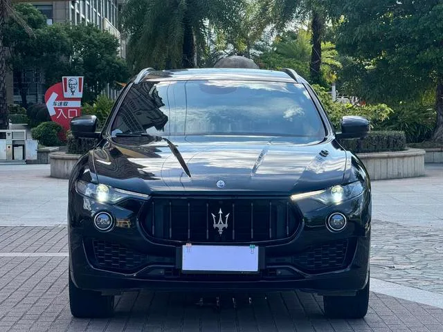 Maserati Levante 2016 3.0T Levante exterior photo 2 Maserati Levante 2016 3.0T Levante exterior photo 2