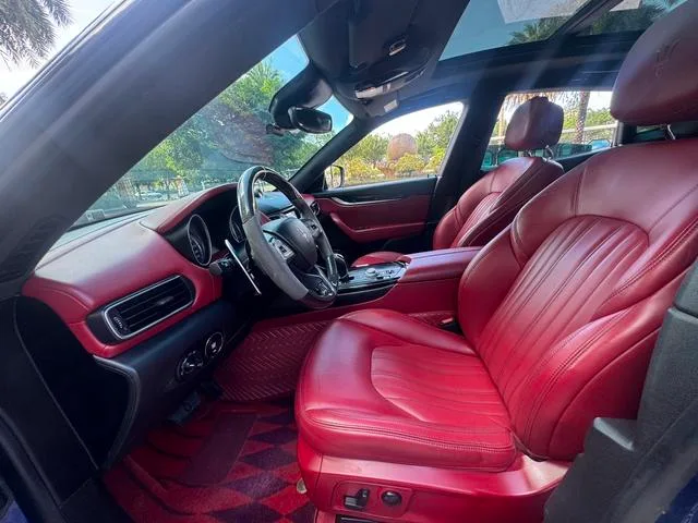Maserati Levante 2016 3.0T Levante interior photo 7 Maserati Levante 2016 3.0T Levante interior photo 7