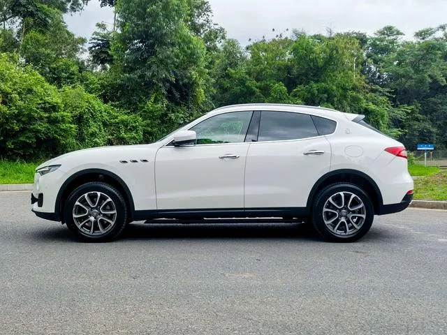 Maserati Levante 2016 3.0T Levante exterior photo 4 Maserati Levante 2016 3.0T Levante exterior photo 4