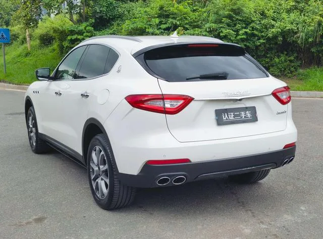Maserati Levante 2016 3.0T Levante exterior photo 5 Maserati Levante 2016 3.0T Levante exterior photo 5