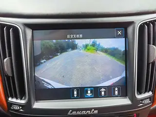 Maserati Levante 2016 3.0T Levante interior photo 15 Maserati Levante 2016 3.0T Levante interior photo 15