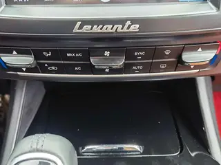 Maserati Levante 2016 3.0T Levante interior photo 18 Maserati Levante 2016 3.0T Levante interior photo 18