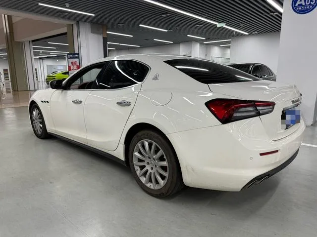 Maserati Ghibli 2021 2.0T Sharp Edition exterior photo 3 Maserati Ghibli 2021 2.0T Sharp Edition exterior photo 3