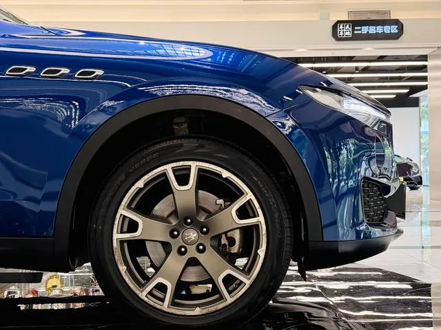 Maserati Levante 2016 3.0T Levante exterior photo 10 Maserati Levante 2016 3.0T Levante exterior photo 10