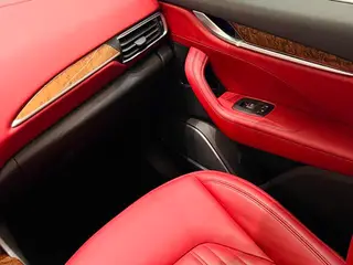 Maserati Levante 2016 3.0T Levante interior photo 19 Maserati Levante 2016 3.0T Levante interior photo 19